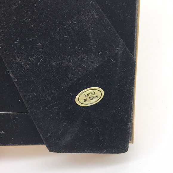 Vintage Heavy Wooden Resin Carved Ornate Gold &Gold Foiled Easel/Hanging Frame - Picture 6 of 7